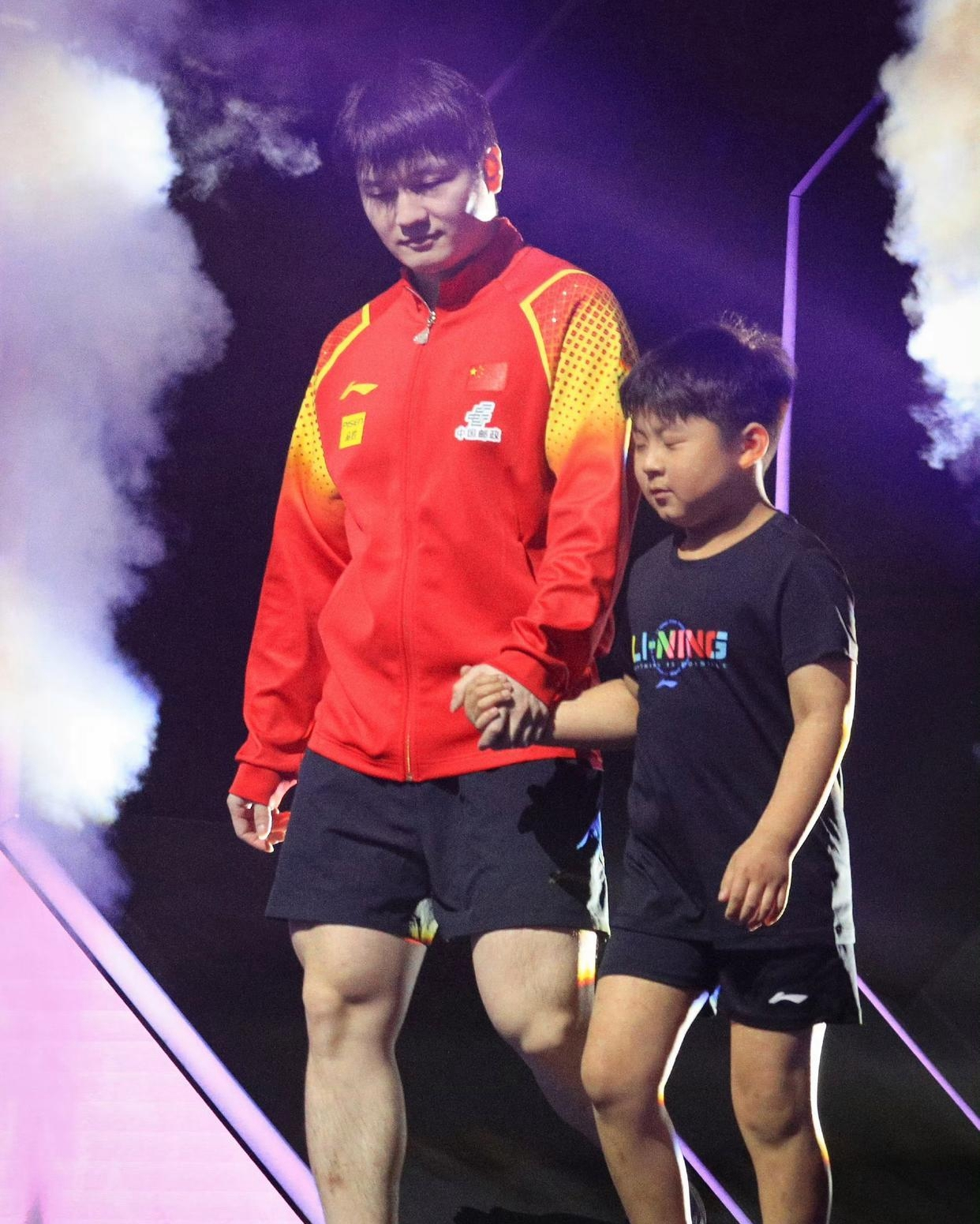 韩国队逆转中国队,樊振东扛起全队 韩国队逆转中国队,樊振东扛起全队