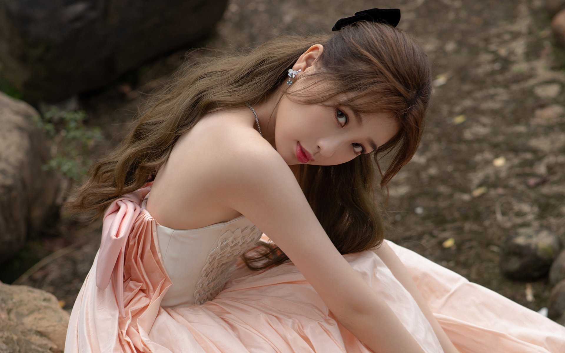 开云体育平台APP-双重绞杀，鹈鹕窒息攻势与布伦森的单兵锁链