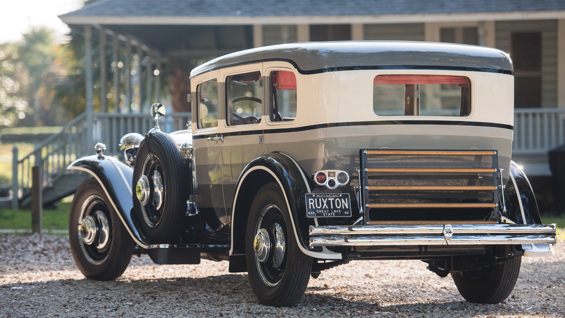 开云体育官网-绿茵沙场，一剑封喉—赖斯巨星之光踏平北非壁垒