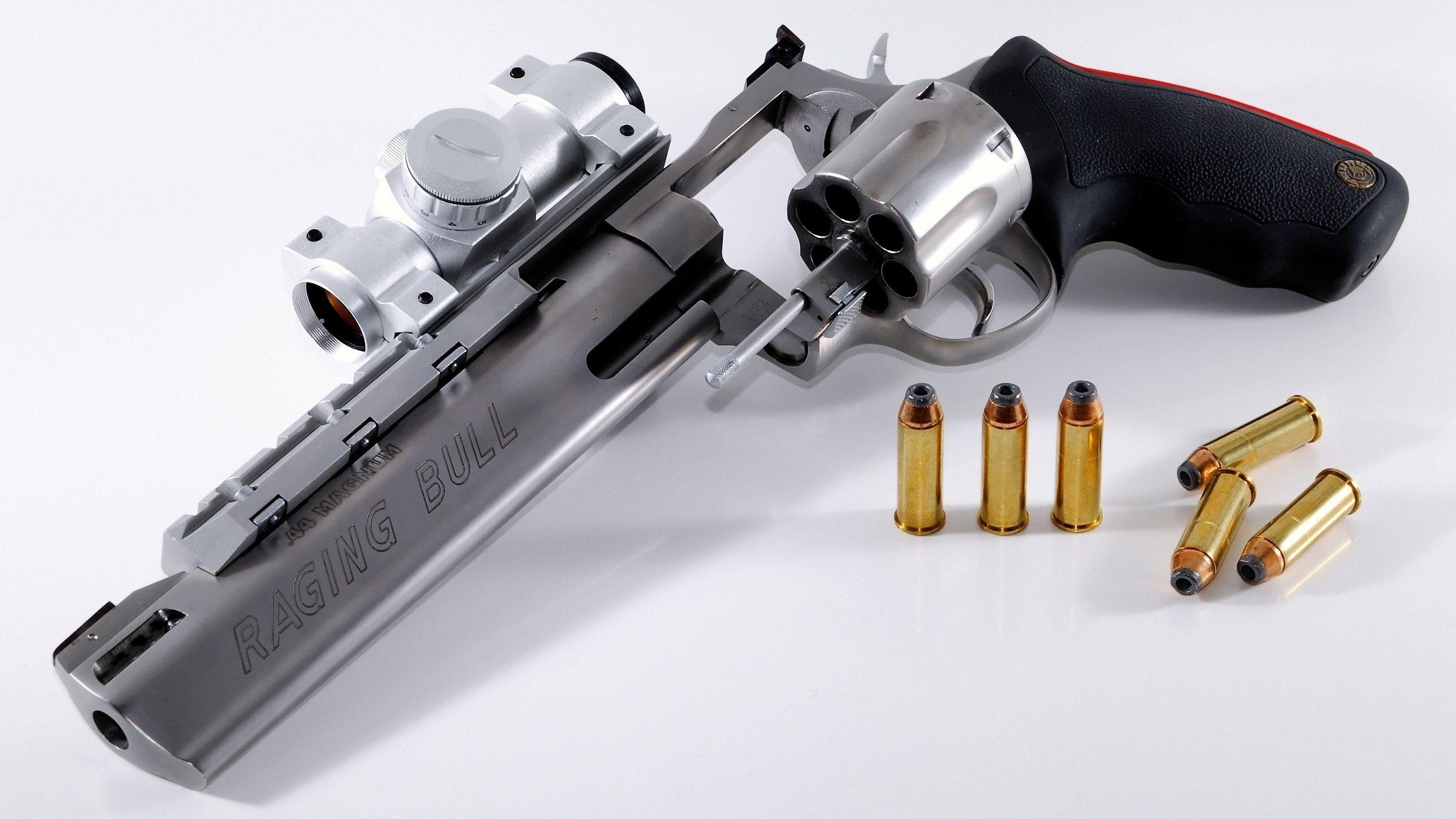 锁链与消音器，拜仁的战术牢笼如何让尤文窒息，京多安又如何提前终结悬念